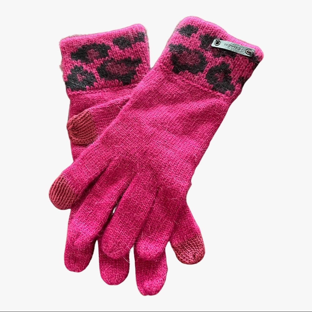 Coach cranberry gloves